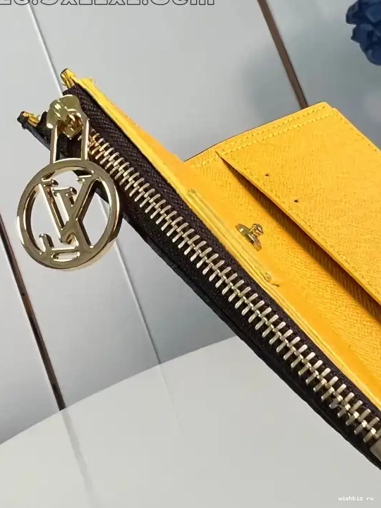 WIS 9*11.5*1.5CM VUITTON - Lisa LOUIS Wallet 0326